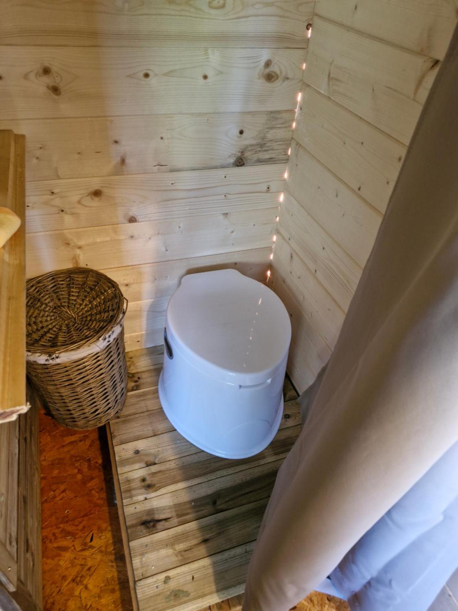 La Cabane Des Lucioles Saint-Julien-Boutieres Εξωτερικό φωτογραφία